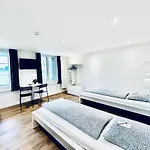 Ξενοδοχείο με διαμερίσματα Monteurzimmer - Worker's - Zimmerzuvermieten In Baeriswil