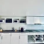 Monteurzimmer - Worker's - Zimmerzuvermieten In Baeriswil Bariswil