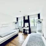 Ξενοδοχείο με διαμερίσματα Monteurzimmer - Worker's - Zimmerzuvermieten In Baeriswil Bariswil