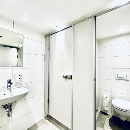 Monteurzimmer - Worker's - Zimmerzuvermieten In Baeriswil Bariswil