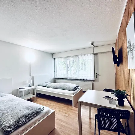 Monteurzimmer - Worker's - Zimmerzuvermieten In Baeriswil Aparthotel *